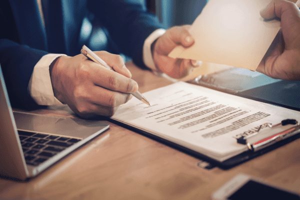 Comment rédiger une lettre d'attestation d'hébergement efficace ?