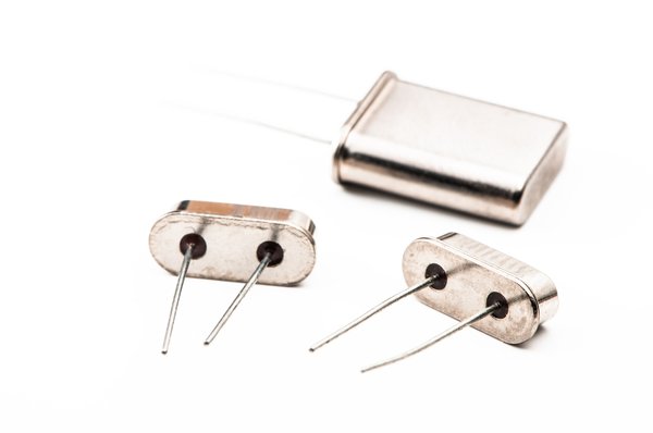 Microbalance à quartz : principe et fonctionnement décryptés